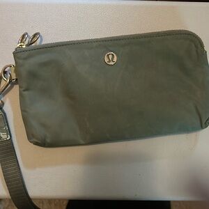 Lululemon double zipper wallet